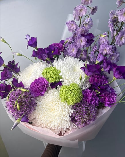 Фиолетовая элегантность с хризантемами с доставкой по Астане