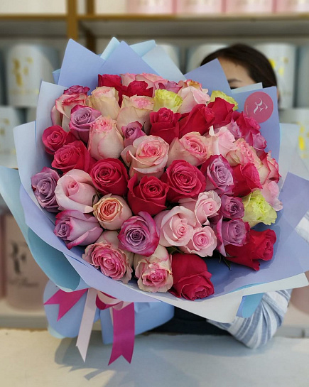 Шикарный букет роз с доставкой по Астане