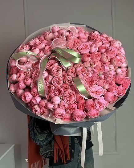 Огромный букет из пионовидных кустовых роз с доставкой по Астане