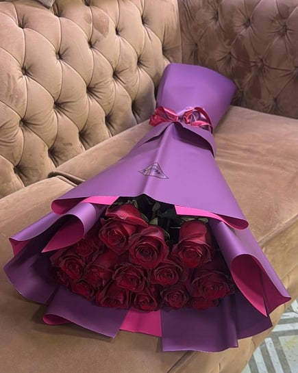 15 meter Dutch roses with delivery to Astana