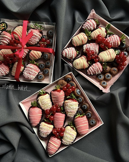 Strawberries in Belgian chocolate with delivery to Astana