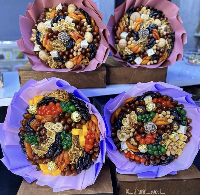 Dried fruit bouquet