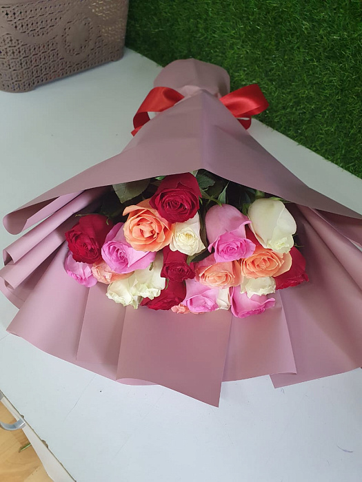 Bouquet of 21 mix roses