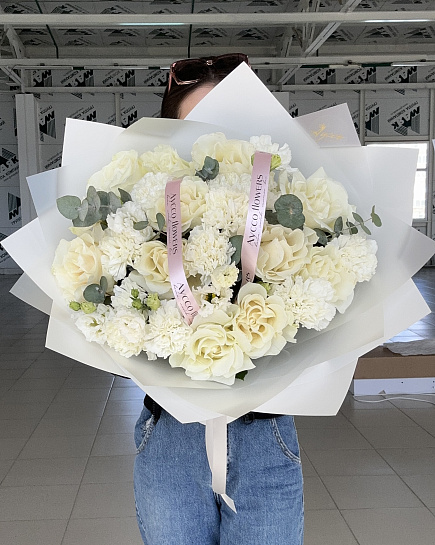 Bouquet of White Night flowers delivered to Astana
