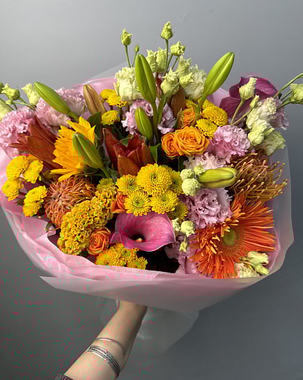 Яркий микс с подсолнухами и экзотикой с доставкой по Астане