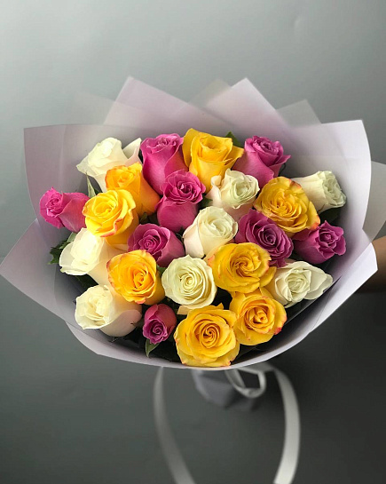 Assorted bouquet of 25 roses with delivery to Almaty