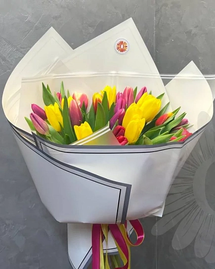 Букет из 35 тюльпанов микс с доставкой по Алматы