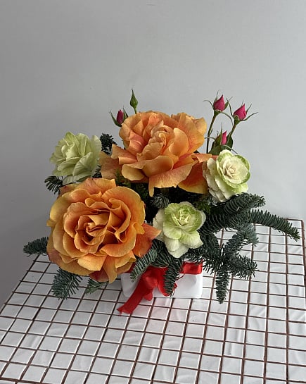 Оранжевые розы с нобилисом и красным бантом с доставкой по Астане