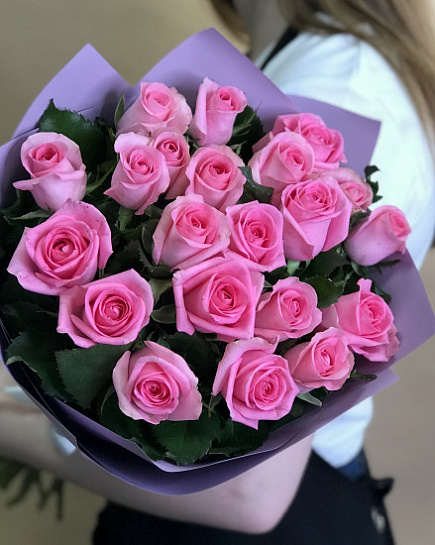 25 розовых роз  с доставкой по Алматы