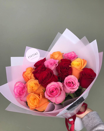 Assorted bouquet of 15 roses with delivery to Almaty