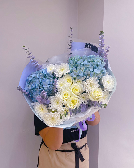 Euro Bouquet of hydrangea, Dutch chrysanthemums and roses with delivery to Astana