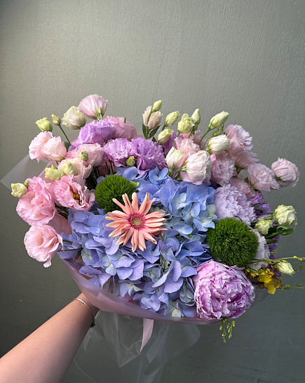 Пастельная гармония с гортензией и эустомой with delivery to Astana