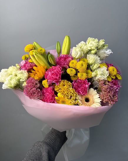 Яркий микс из хризантем и эустомы с доставкой по Астане