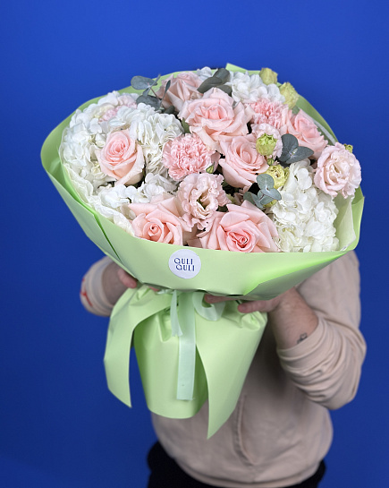 Bouquet “Tender feelings” with delivery to Astana