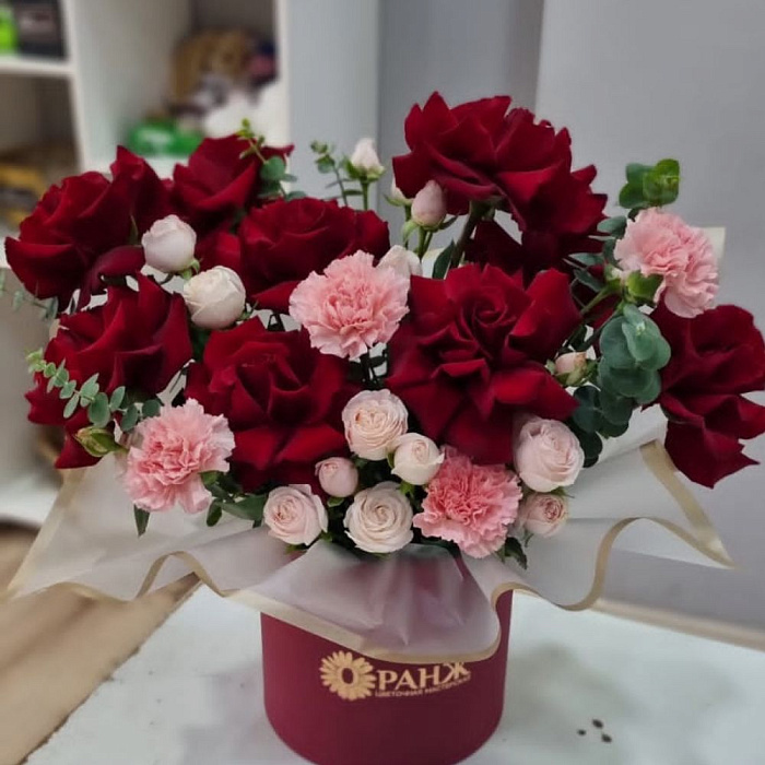 Euro bouquet in a box of carnations and roses