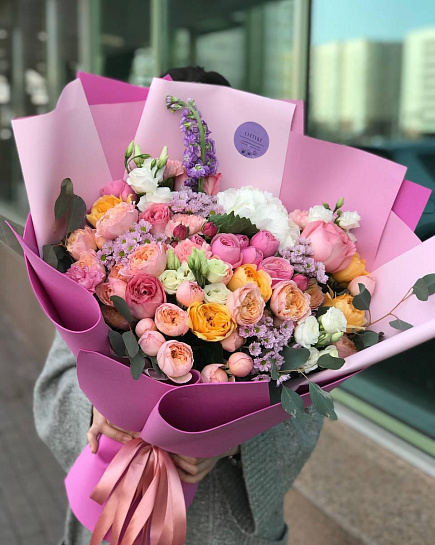 Bouquet of moon-faced flowers delivered to Zaisan