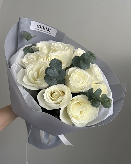 Букет из белых голландских роз с доставкой по Астане