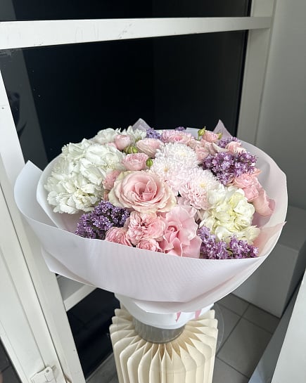 Зефирный микс с гортензией и сиренью с доставкой по Астане