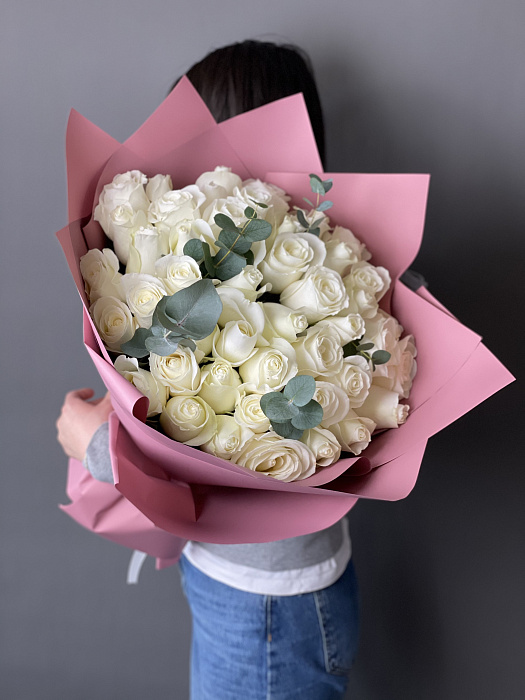 White roses 51 pcs