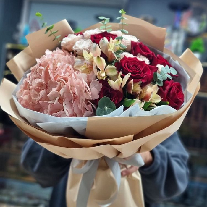 Beautiful Eurobouquet with Delivery in Almaty