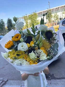 Солнечный микс с подсолнухами