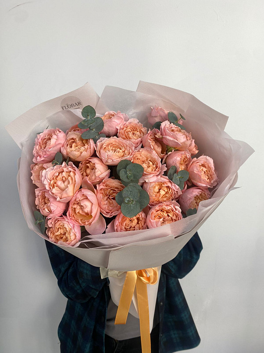 Varietal bush roses Juliet Varietal bush roses Juliet