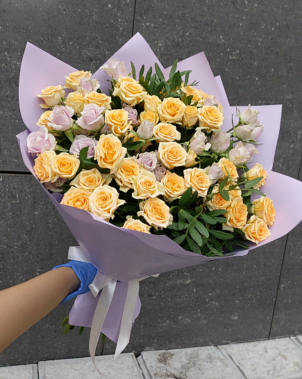 Букет из кустовых роз  с доставкой по Павлодаре