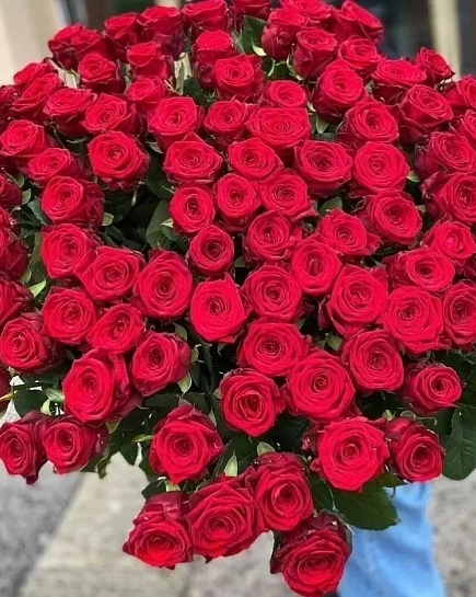 Bouquet of 101 roses high flowers delivered to Taraz