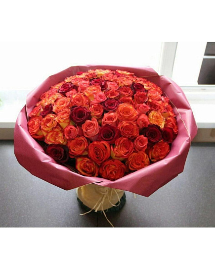 Букет из ярких роз "Пламя любви" с доставкой по Алматы
