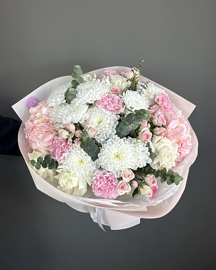 Assembled bouquet with delivery to Astana