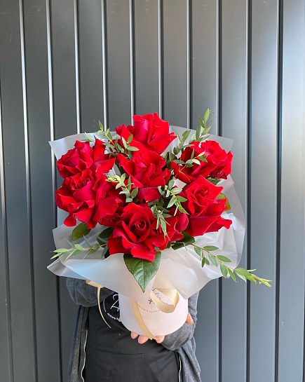 Bouquet of Composition of red roses flowers delivered to Aktobe