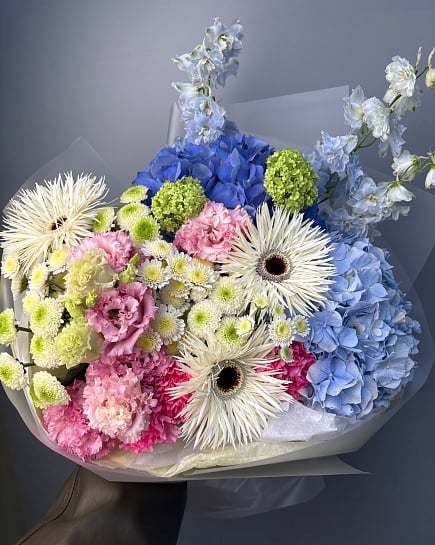 Небесная гармония с гортензиями и герберами с доставкой по Астане