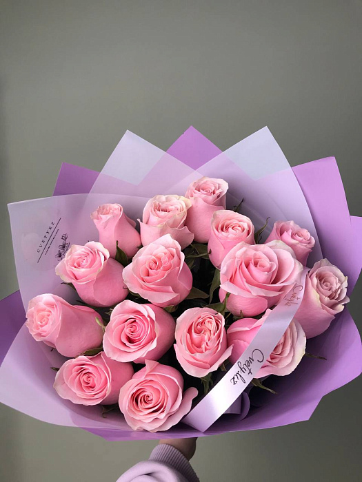Mono-bouquet of pink Dutch roses 15 pcs