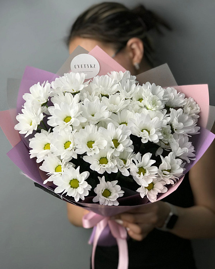 Bouquet of Chamomile chrysanthemums flowers delivered to Astana