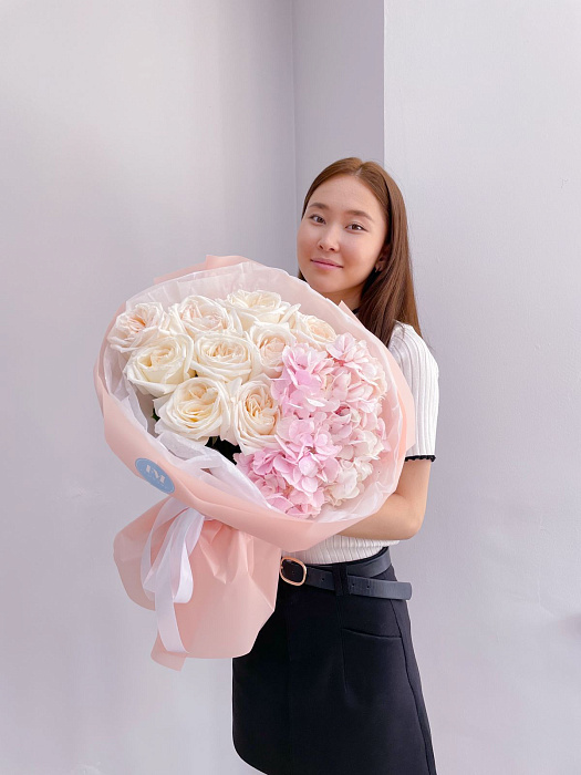 Bouquet of peony roses and hydrangeas