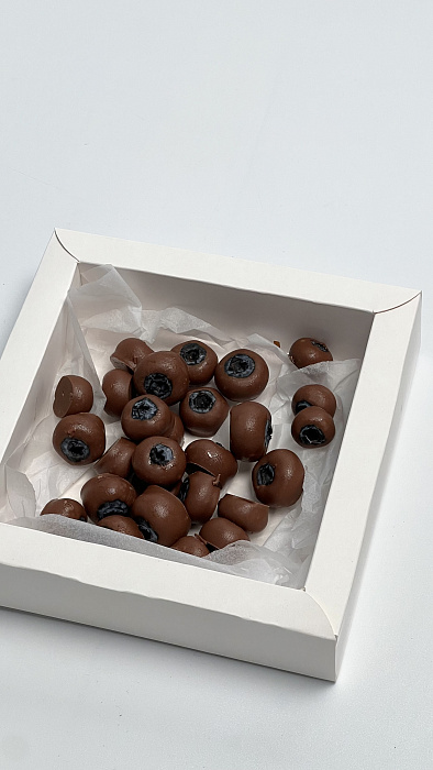 Chocolate covered blueberries