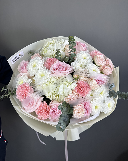 Assembled bouquet with delivery to Astana