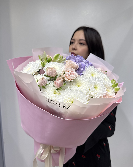 Assembled bouquet with delivery to Astana