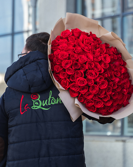 Bouquet of 101 rose flowers delivered to Astana