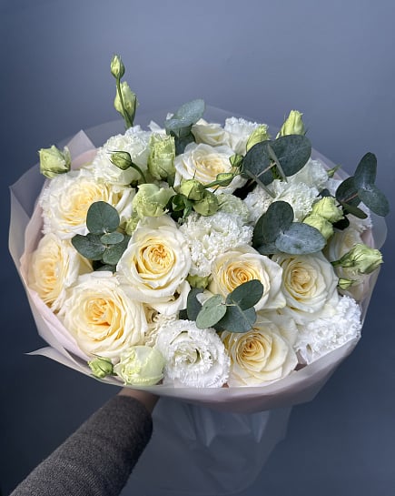 Белоснежная элегантность с эустомой с доставкой по Астане