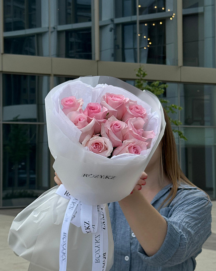 Bouquet of 9 pink roses with delivery to Astana