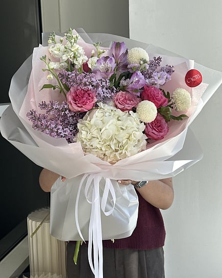 Сиренево-розовая нежность с гортензией с доставкой по Астане