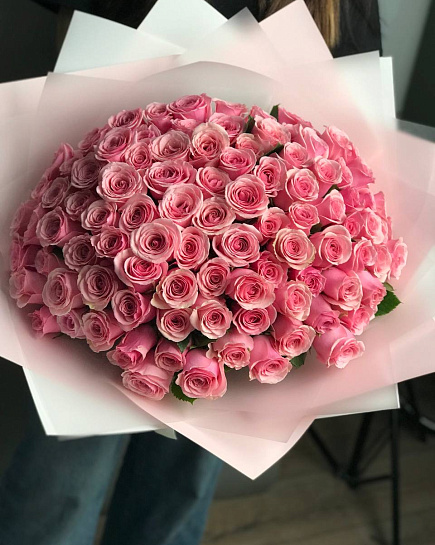 Bouquet of 101 roses (to the florist's taste) with delivery to Almaty