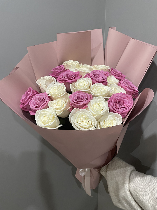 Bouquet of 25 roses