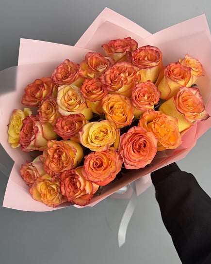 25 роз по акции (оттенок на вкус флориста)  с доставкой по Астане