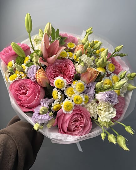 Розовое очарование с пионовидными розами с доставкой по Астане