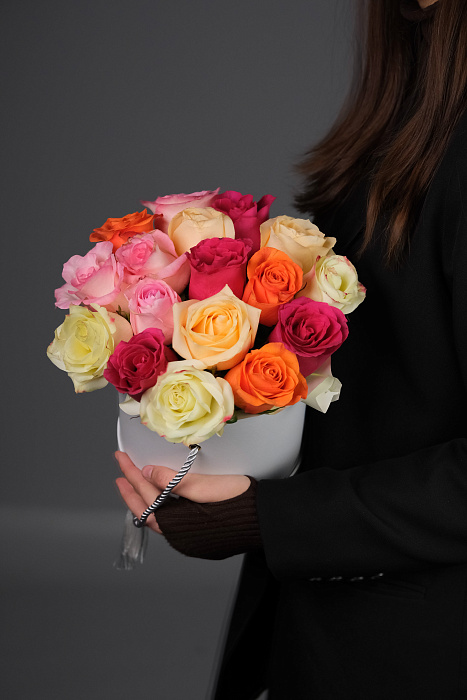 25 roses in a box