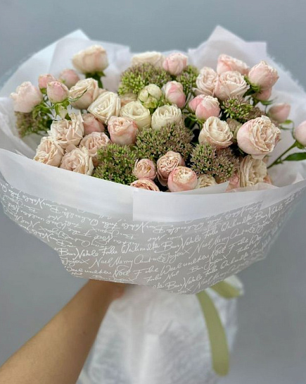 Bouquet of Spray Roses 11 Branches with delivery to Almaty