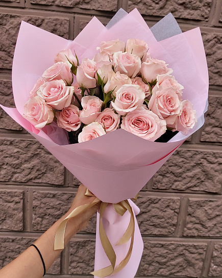 White roses with delivery to Pavlodar