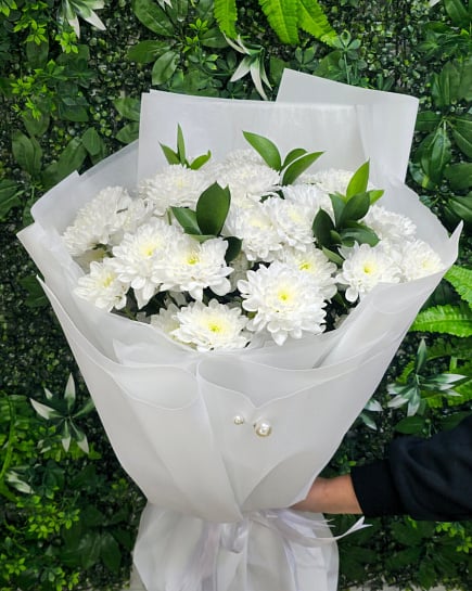 Белоснежная классика из хризантем с доставкой по Астане